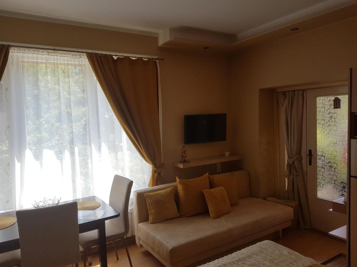Rozsa Apartman Alsóörs Exterior foto