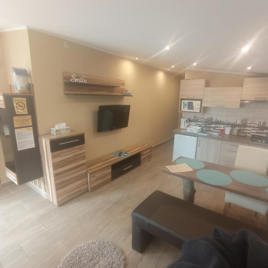 Rozsa Apartman Alsóörs Exterior foto